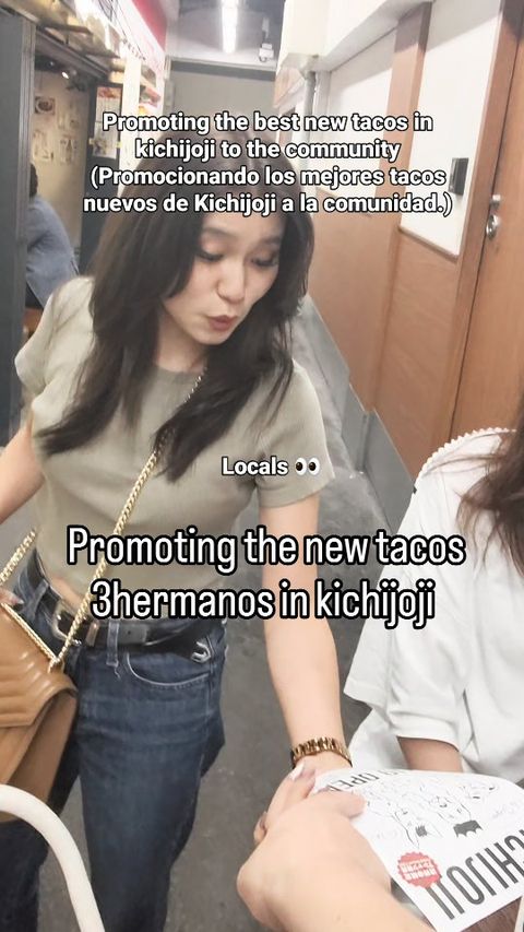 Street tacos served on a Tokyo tacos and beers bar hopping tour